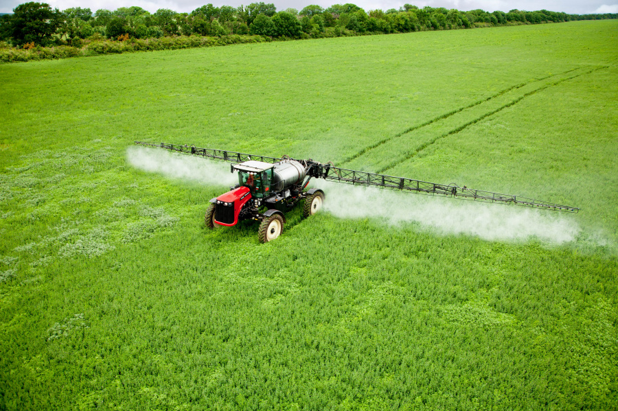 Внимание! Обработка растений пестицидами и агрохимикатами